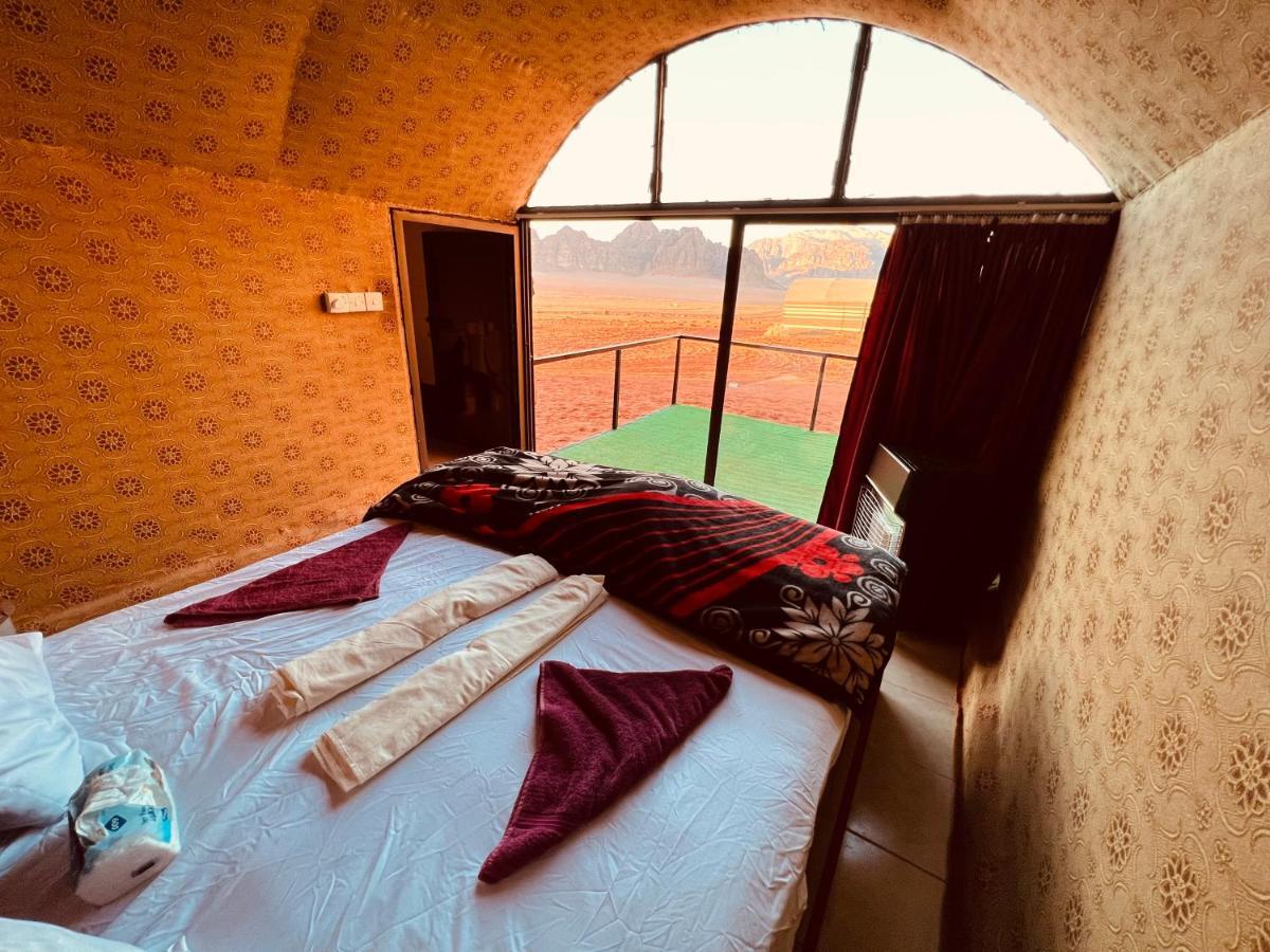Wadi Rum Shooting Stars Camp Екстериор снимка
